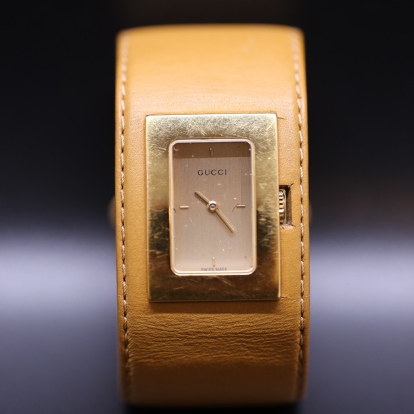 Gucci Watch Leather Bracelet Gold - Picture 1 of 8
